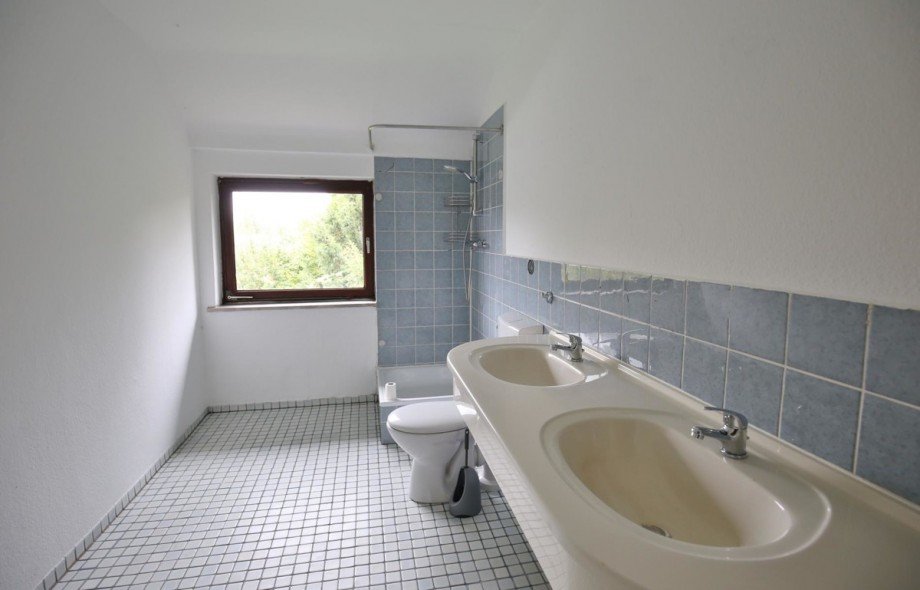 Badezimmer Wohnung 2 Einfamilienhaus Ellerbek