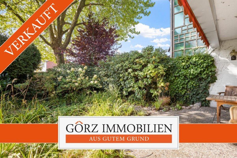  Norderstedt Reihenendhaus *VERKAUFT* Zwei H�user, ein Zuhause - au�ergew�hnlich viel Platz zum Leben.