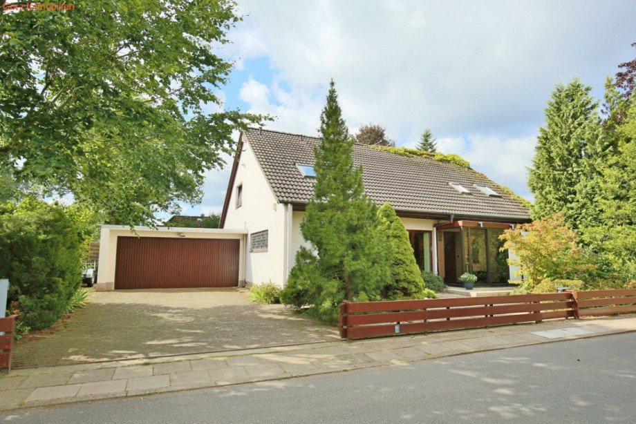 HAUSANSICHT-VORNE Einfamilienhaus Norderstedt