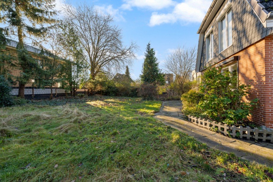 Gro�er Garten R�ckseite Erdgeschosswohnung Norderstedt / Glash�tte