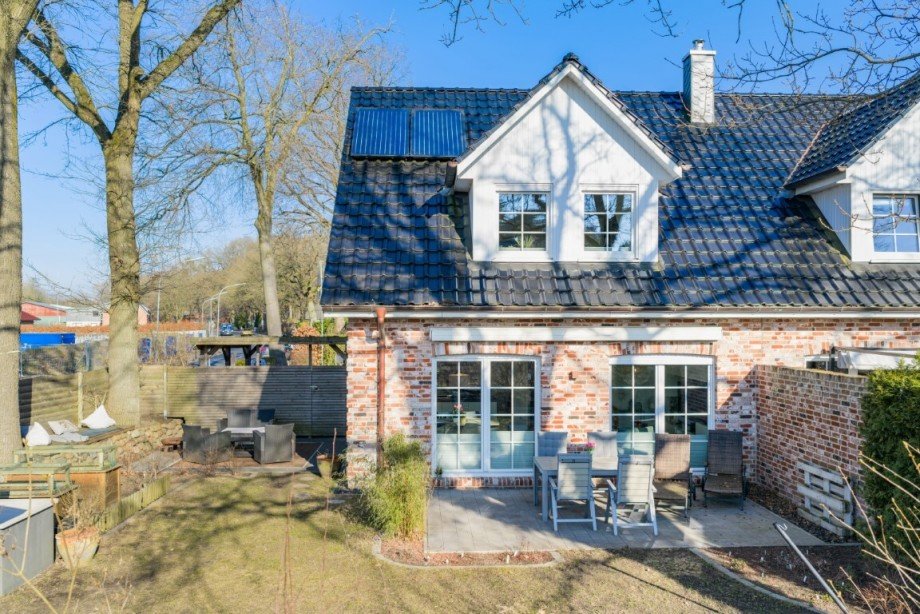 Garten Doppelhaush�lfte Henstedt-Ulzburg