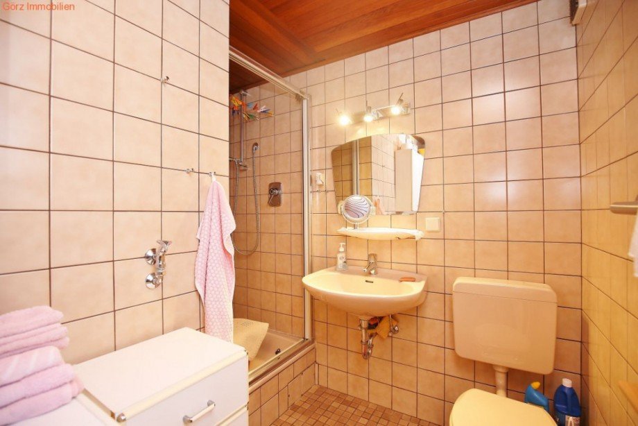 Badezimmer im Erdgeschoss Doppelhaush�lfte Hamburg