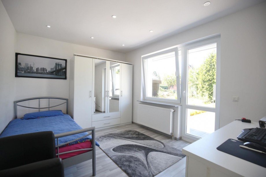 Kind 1 mit Terrassenzugang Bungalow Norderstedt