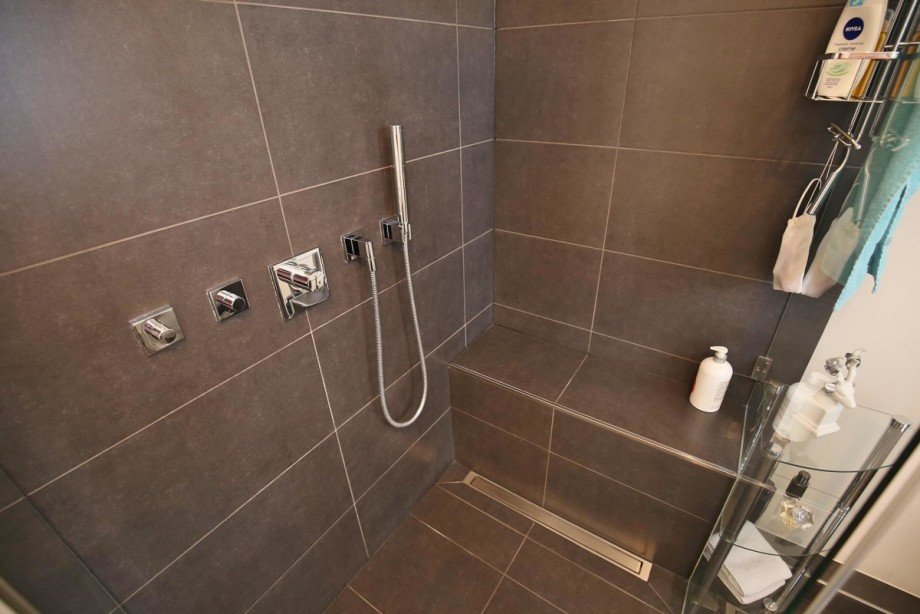 Bodentiefe Dusche Reihenmittelhaus Schenefeld