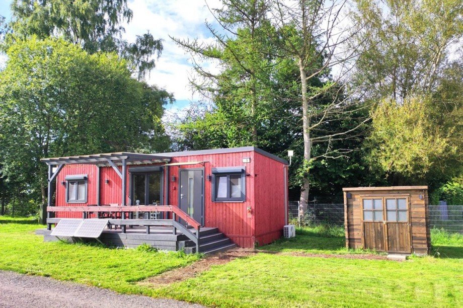 mit kleinem Gartenhaus Haus Itzstedt