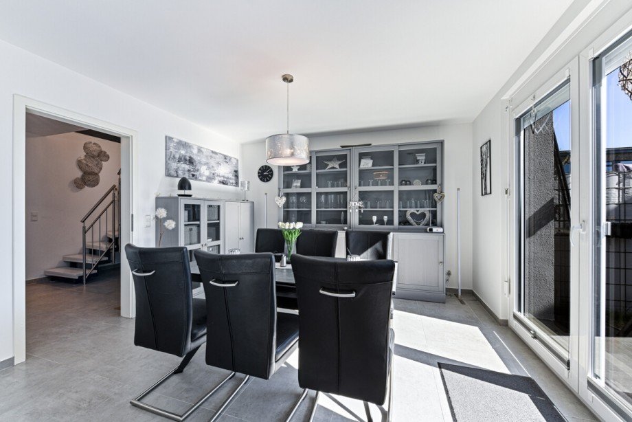 Blick zum Essbereich Reihenmittelhaus Nahe