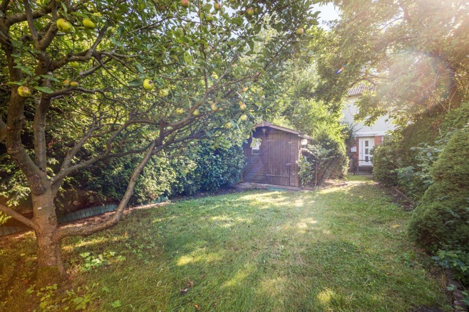 und sonnig! Reihenmittelhaus Norderstedt