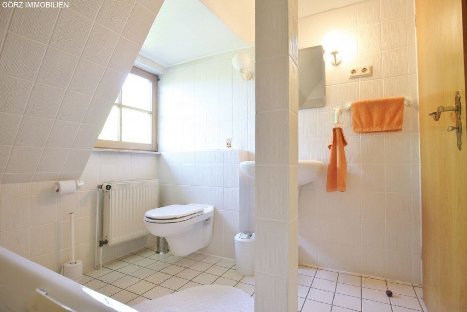 Wannenbad im Obergeschoss Einfamilienhaus Henstedt-Ulzburg