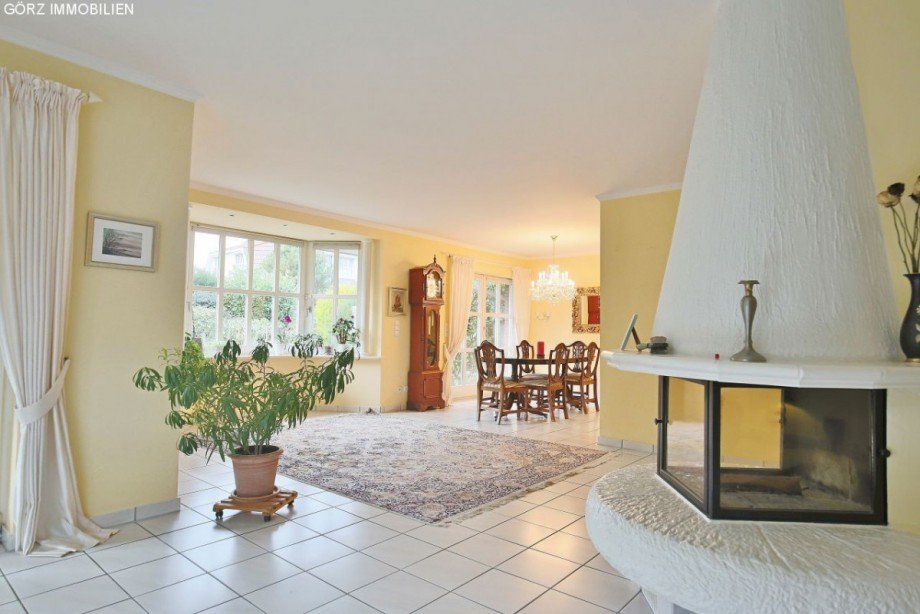 Blick vom Wohn- in den Essbereich Einfamilienhaus Quickborn