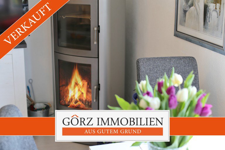 VERKAUFT Norderstedt Einfamilienhaus *VERKAUFT* Elegante Villa mit gro�em Dachstudio am Landschaftsschutzgebiet!