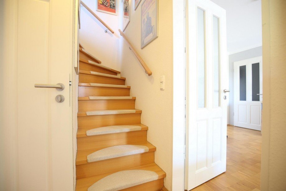 hochwertige T�ren! Maisonettewohnung Norderstedt