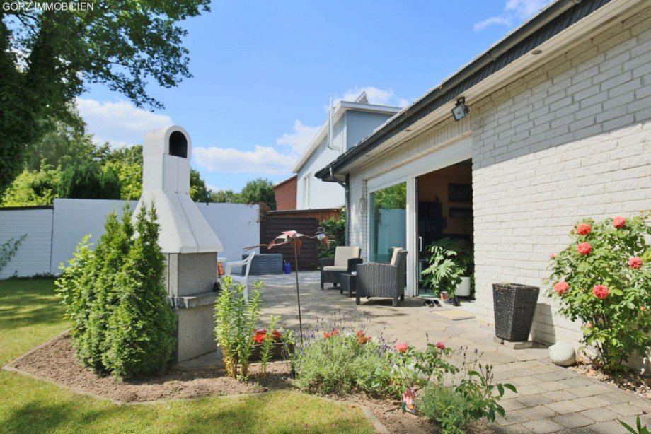 gem�tliche Stunden auf Ihrer neuen Terrasse Einfamilienhaus Kaltenkirchen