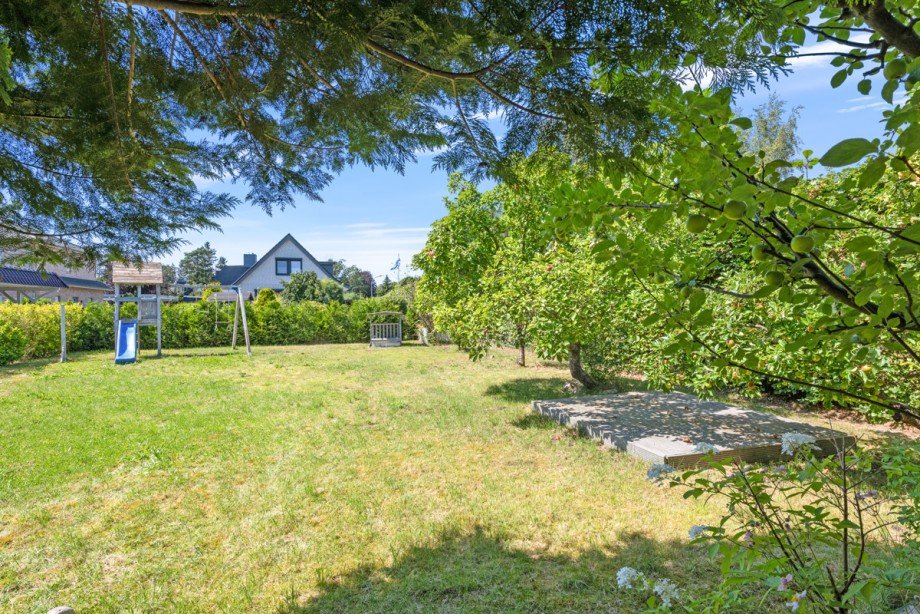 Blick zum Baugrundst�ck Wohngrundst�ck Quickborn
