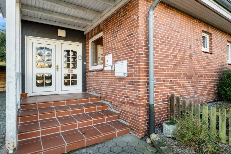 Hauseingang Erdgeschosswohnung Norderstedt / Glash�tte
