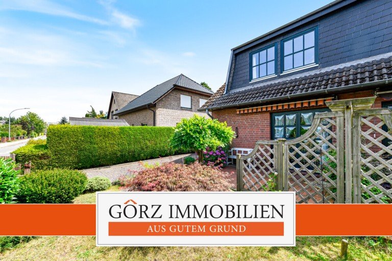 Norderstedt Doppelhaushälfte Schöne DHH mit Kamin, Garage, tollem Garten und Vollkeller