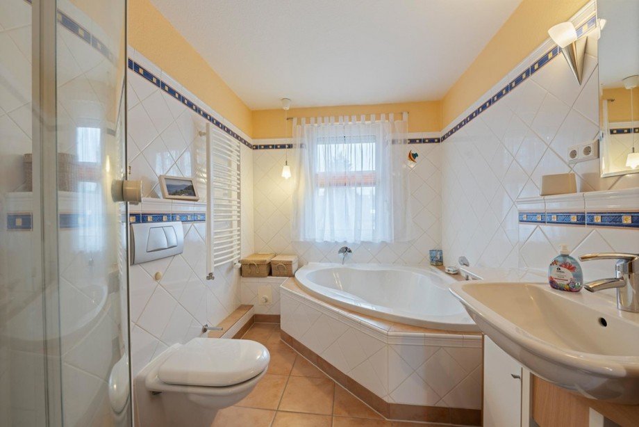 helles Vollbad Reihenmittelhaus Norderstedt