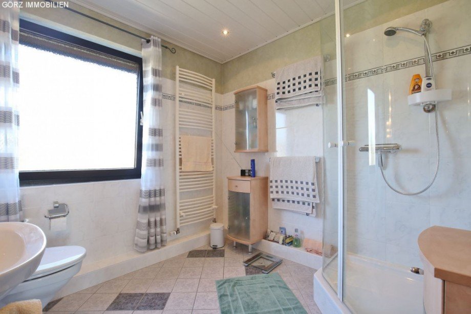 Badezimmer im OG Reihenhaus Elmshorn