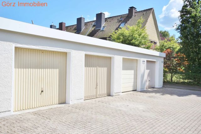 Eine Garage k�nnte erworben werden. Reihenhaus Norderstedt