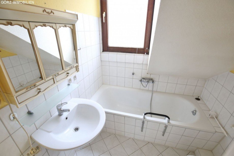Badezimmer OG Doppelhaush�lfte Alveslohe