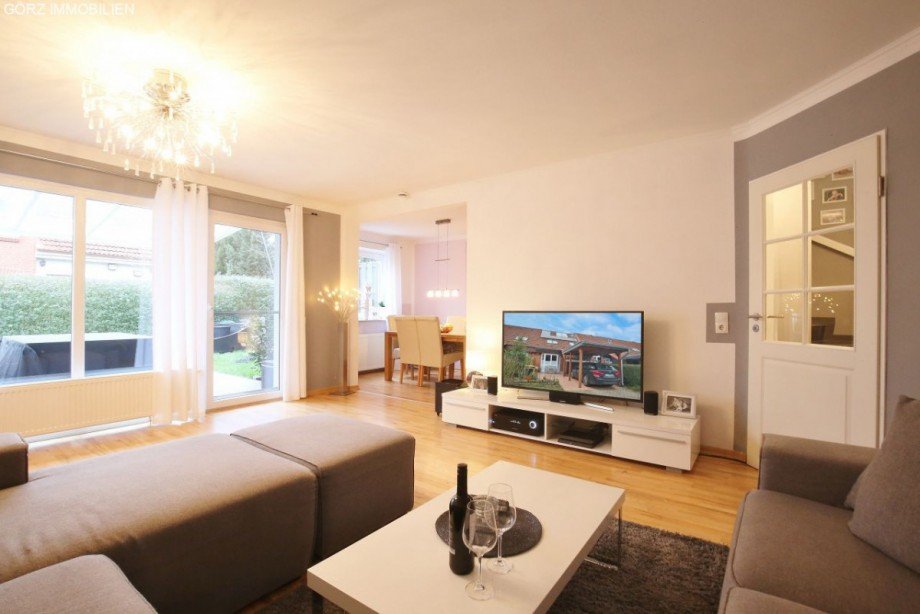 Helles Wohnzimmer Reihenhaus Norderstedt