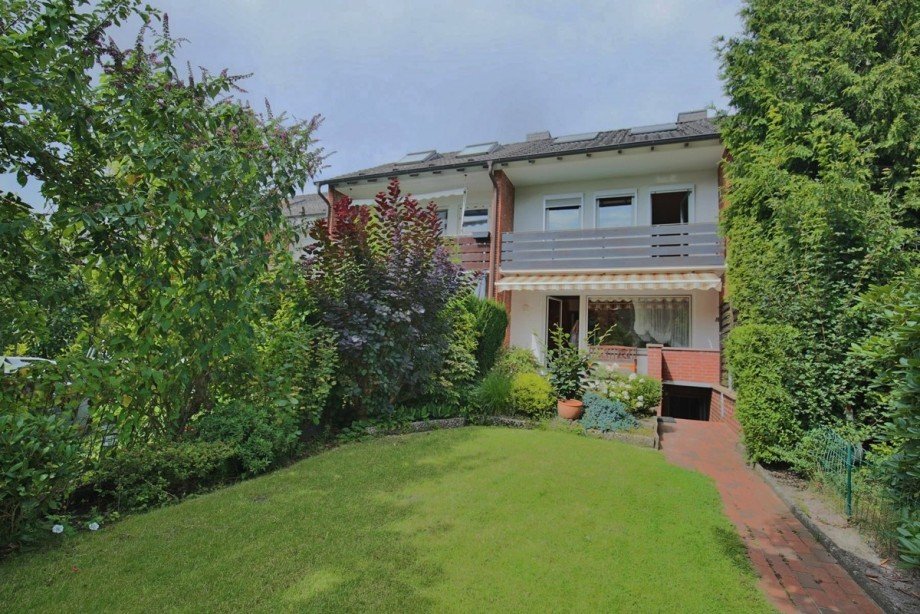 sch�n eingewachsen Reihenhaus Norderstedt