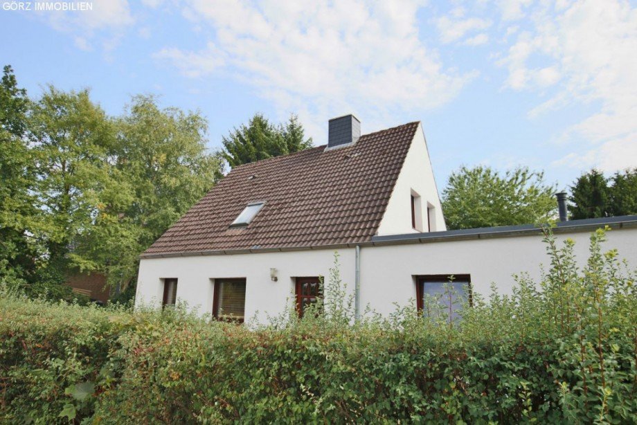 Stra�enansicht Einfamilienhaus Lentf�hrden
