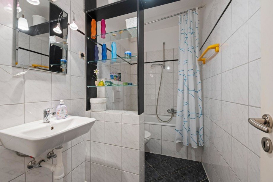 durchdachtes Vollbad Reihenmittelhaus Norderstedt