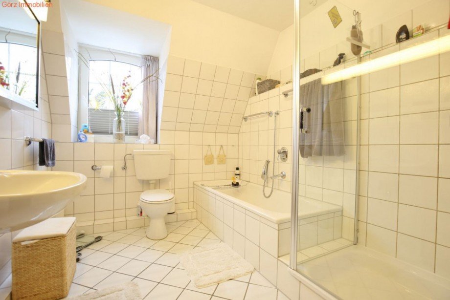 Vollbad OG (2) Doppelhaush�lfte Norderstedt