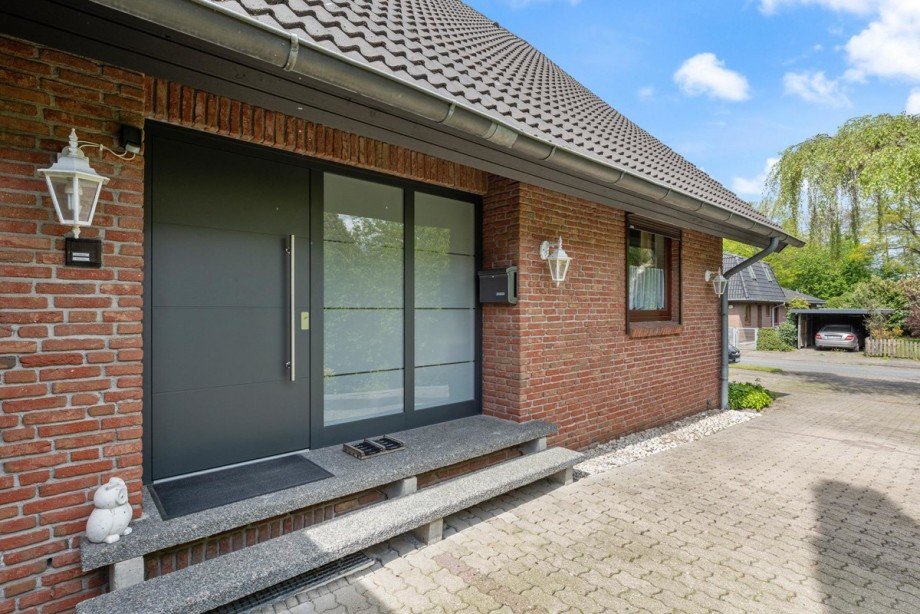 Hauseingang Zweifamilienhaus Norderstedt
