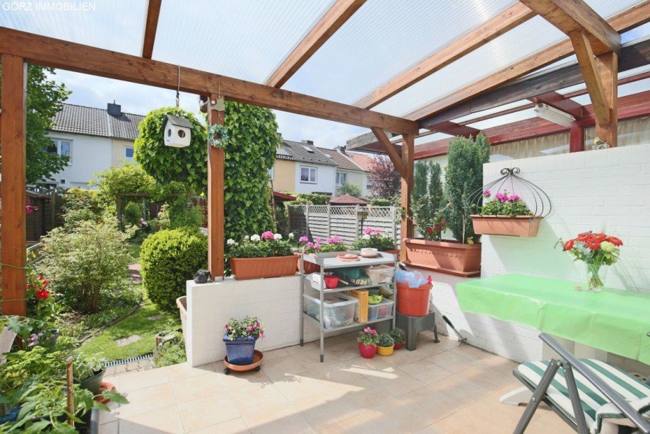 �berdachte Terrasse! Reihenhaus Norderstedt