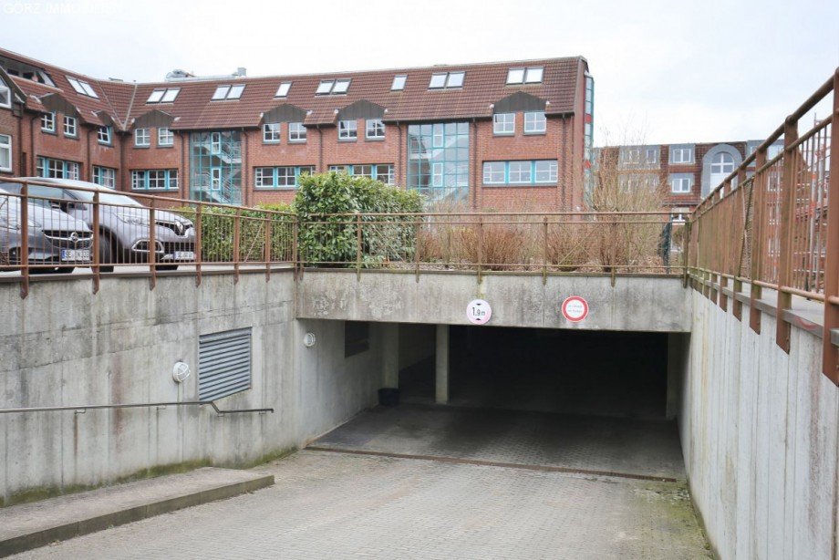 Tiefgarageneinfahrt Maisonettewohnung Norderstedt