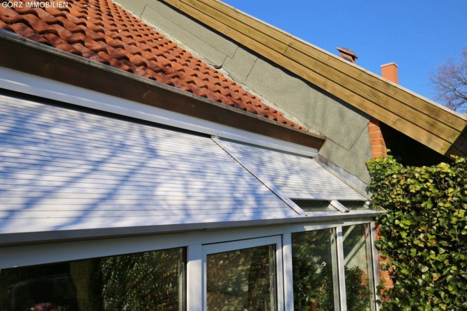 .... mit Sonnenschutz Reihenendhaus Barmstedt