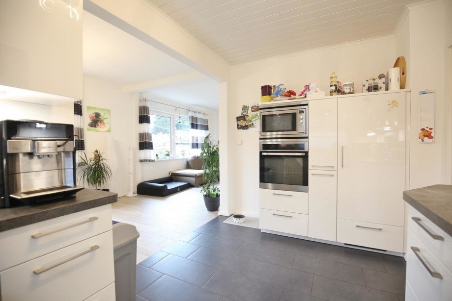 Moderne Einbauk�che Einfamilienhaus Hamburg