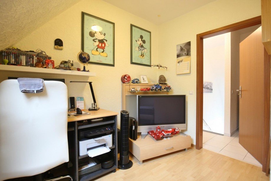 weiteres Kinderzimmer Doppelhaush�lfte Pinneberg