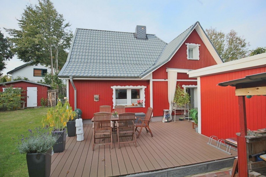 Terrasse, links Gartenhaus Einfamilienhaus Quickborn