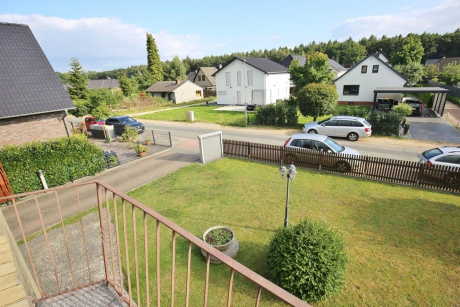 Ausblick nach Vorne und Garten Einfamilienhaus Tangstedt