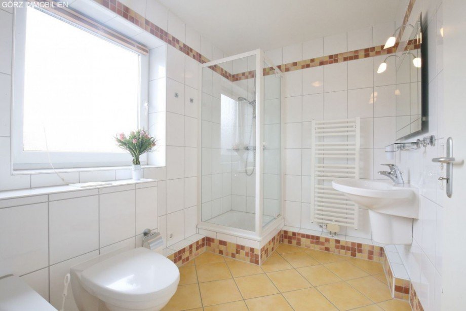 Vollbad mit Fenster Maisonettewohnung Norderstedt