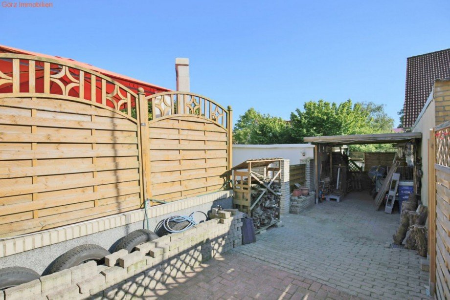 Garten / Carport Doppelhaush�lfte Tornesch