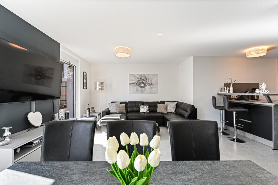 Blick zum Wohnzimmer Reihenmittelhaus Nahe