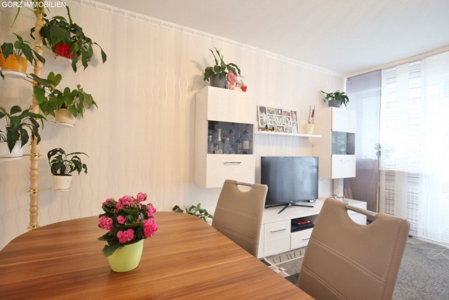 Essecke im Wohnzimmer Etagenwohnung Norderstedt