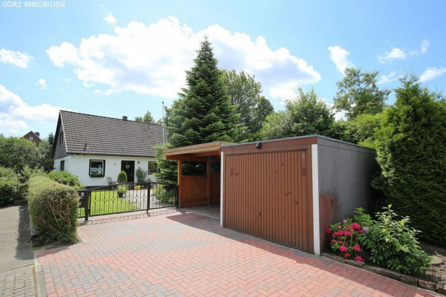 Garage und Carport Einfamilienhaus Elmshorn