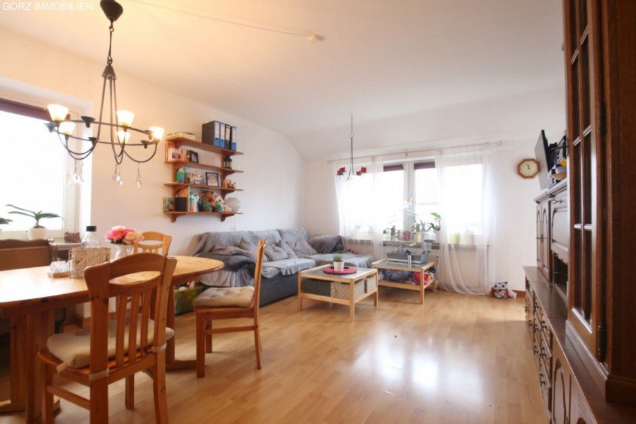 Helles Wohnzimmer Dachgeschosswohnung Norderstedt