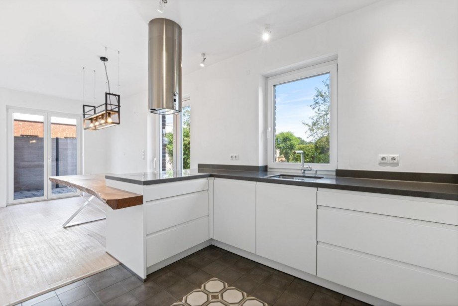 Moderne Einbauk�che Reiheneckhaus Norderstedt
