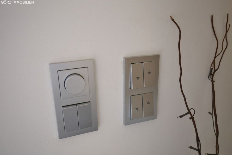 sch�nes Schalterprogramm Doppelhaush�lfte Kummerfeld