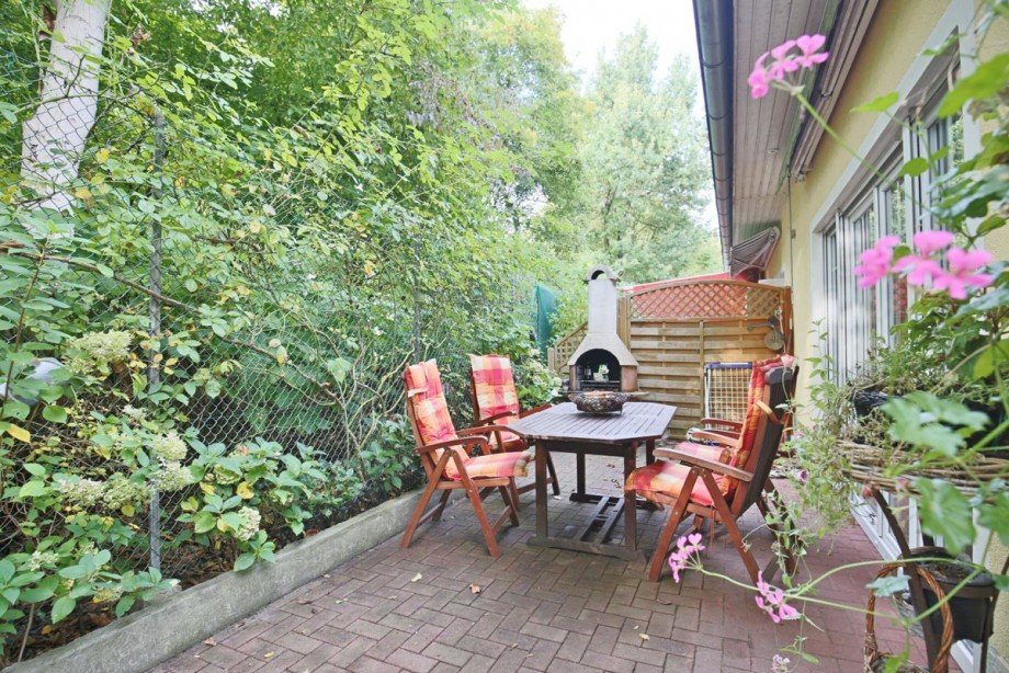 Platz f�r einen gro�en Gartentisch Reiheneckhaus Hamburg