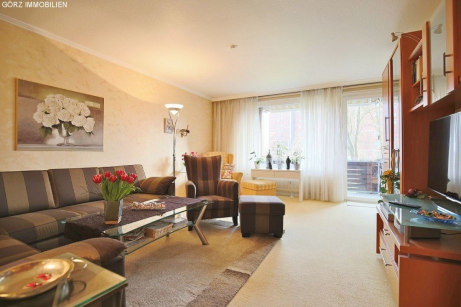 helles Wohnzimmer Etagenwohnung Pinneberg
