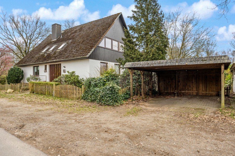 Eingang/Carport Dachgeschosswohnung Quickborn