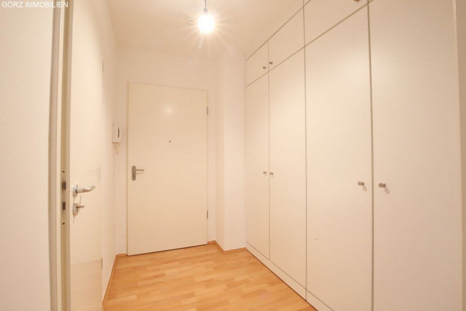 Diele mit Einbauschrank Erdgeschosswohnung Hamburg