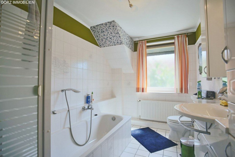 helles Vollbad Reihenendhaus Pinneberg