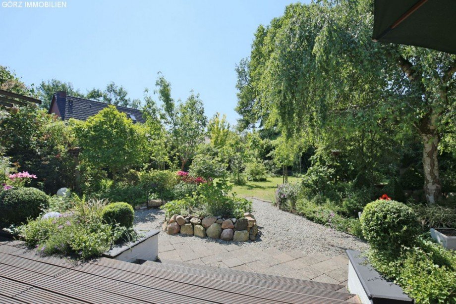 Blick in den Garten Einfamilienhaus Kaltenkirchen